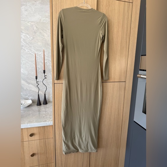 Skims Fits Everybody Long Sleeve Crew Neck Dress - Khaki - Picture 3 of 6